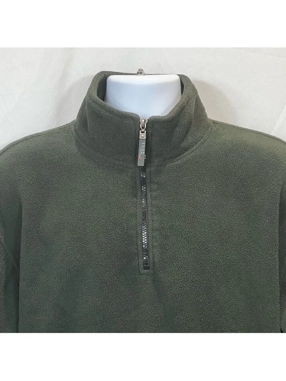 Izod men’s sportswear